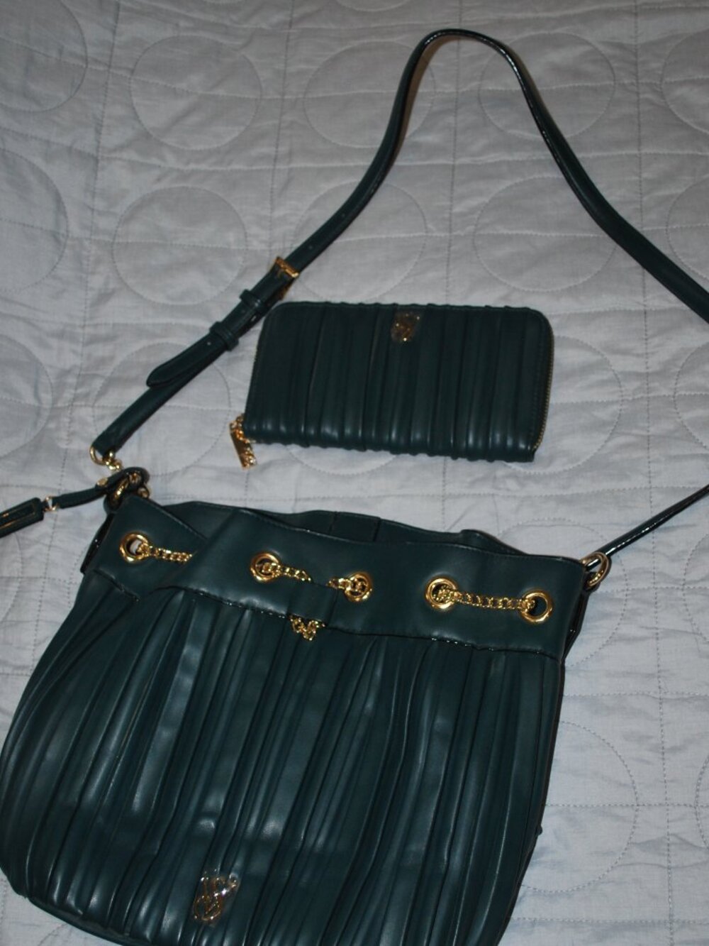 Victoria's Secret Dark Green Ivy Pleated The Victoria Bucket Bag / Wallet